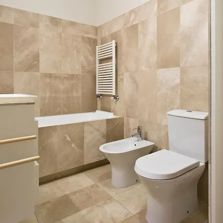 Boutique Rentals- Douro Ribeira Historical Center With Parking Oporto